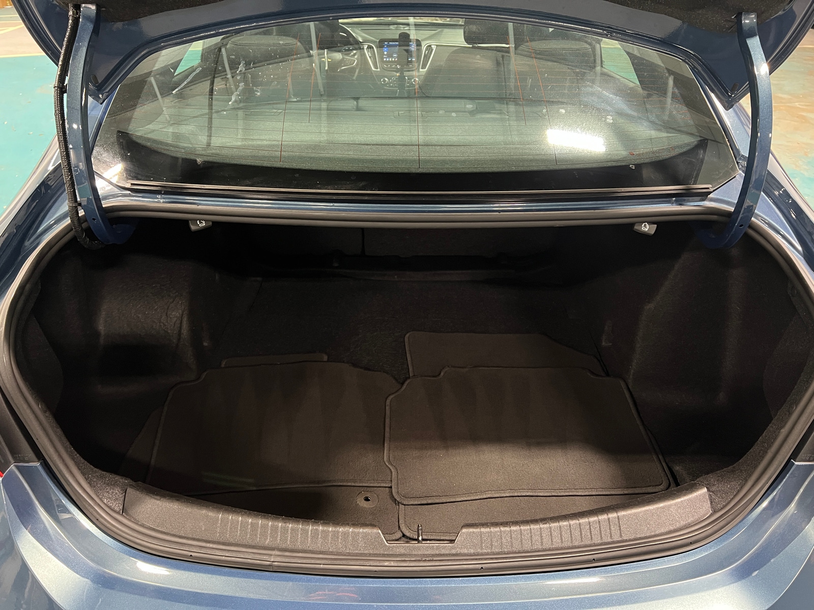 Thumbnail: 2024 Chevrolet Malibu - 7