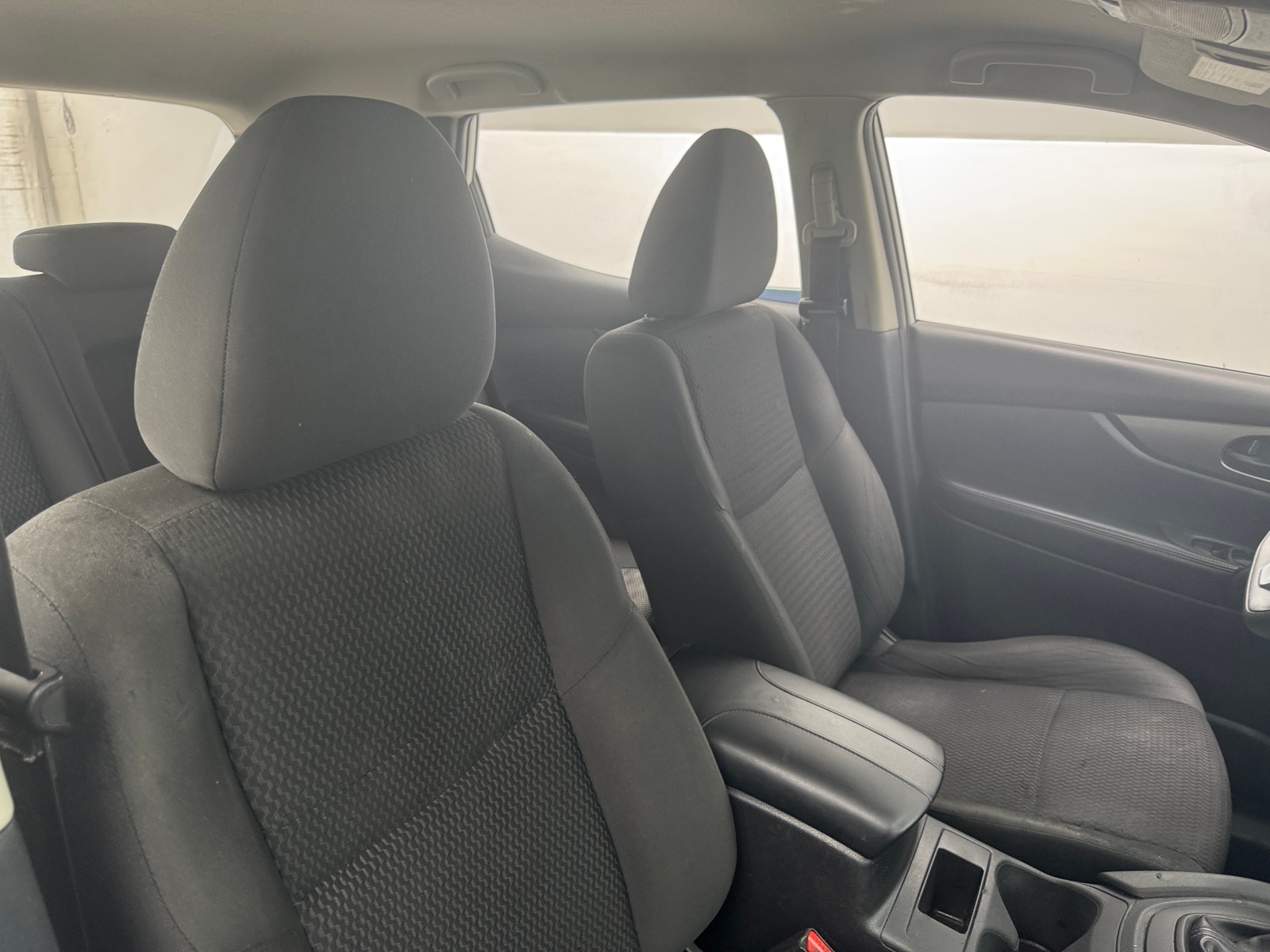 Thumbnail: 2021 Nissan Rogue Sport - 6