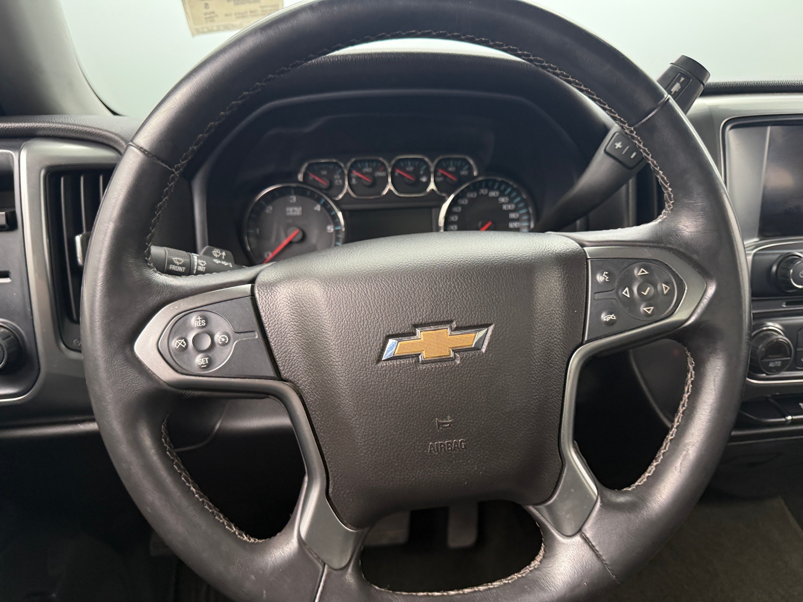 Thumbnail: 2017 Chevrolet Silverado 1500 - 5