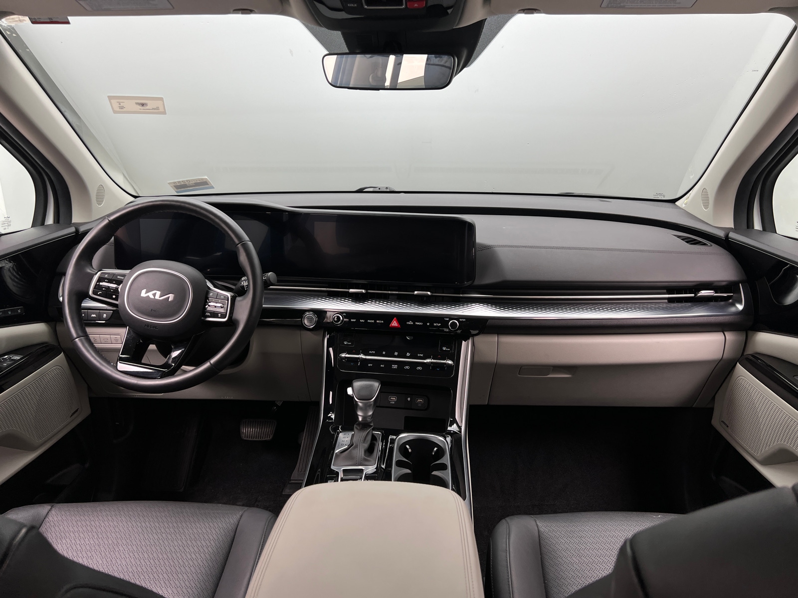 Thumbnail: 2024 Kia Carnival - 2