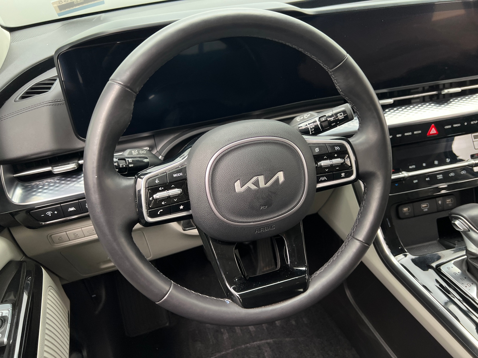 Thumbnail: 2024 Kia Carnival - 4