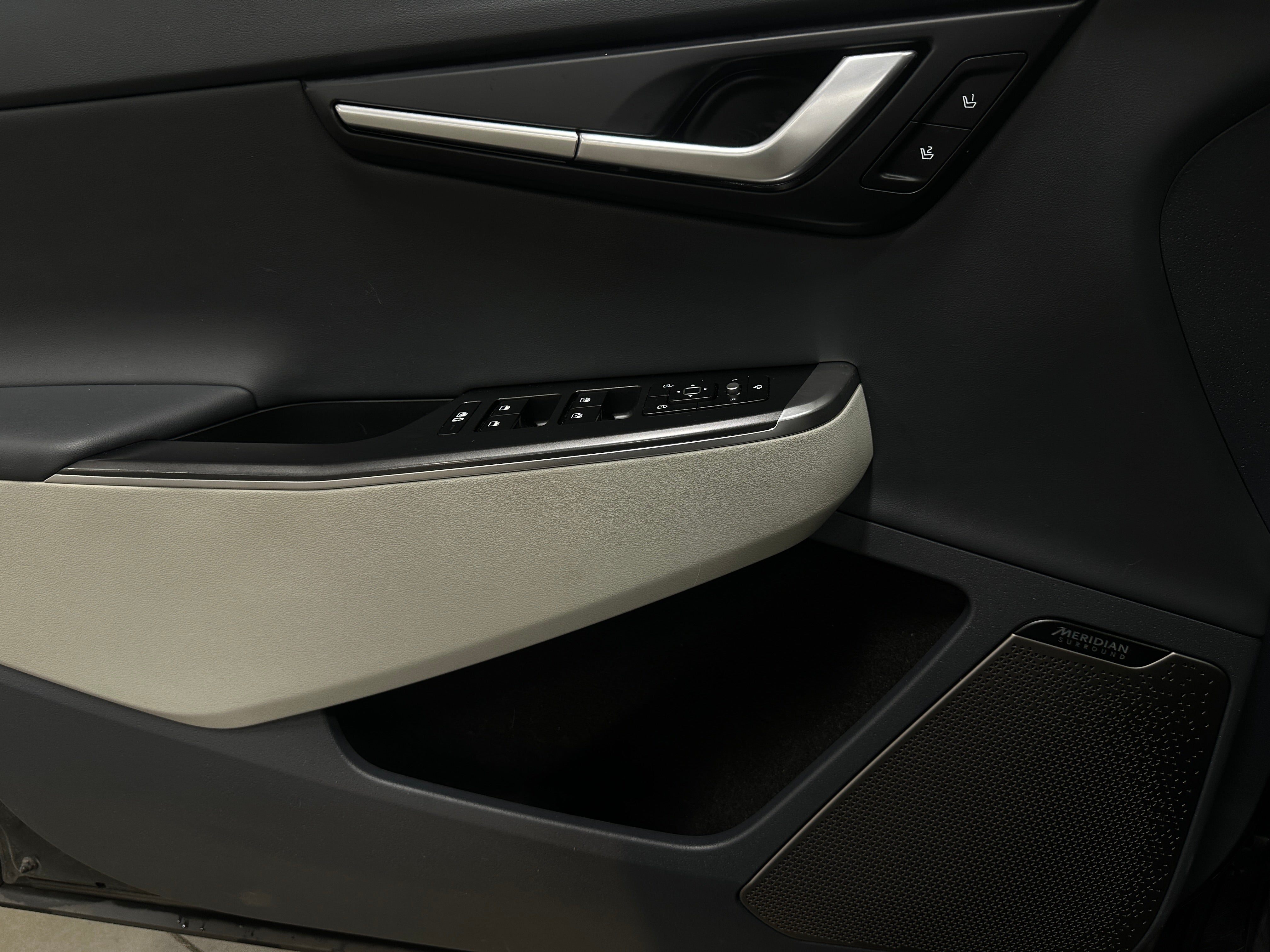 Used 2022 Kia Ev6 Wind with VIN KNDC3DLC0N5047783 for sale in Oak Creek, WI