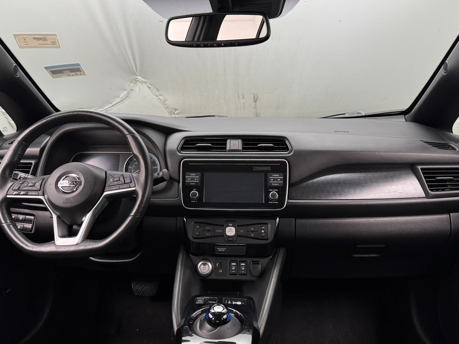 Thumbnail: 2018 Nissan Leaf - 2