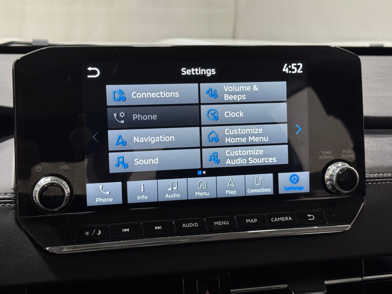 Thumbnail: 2024 Mitsubishi Outlander - 3