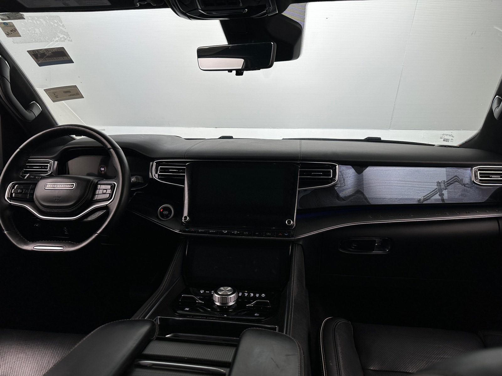 Thumbnail: 2024 Jeep Grand Wagoneer - 2