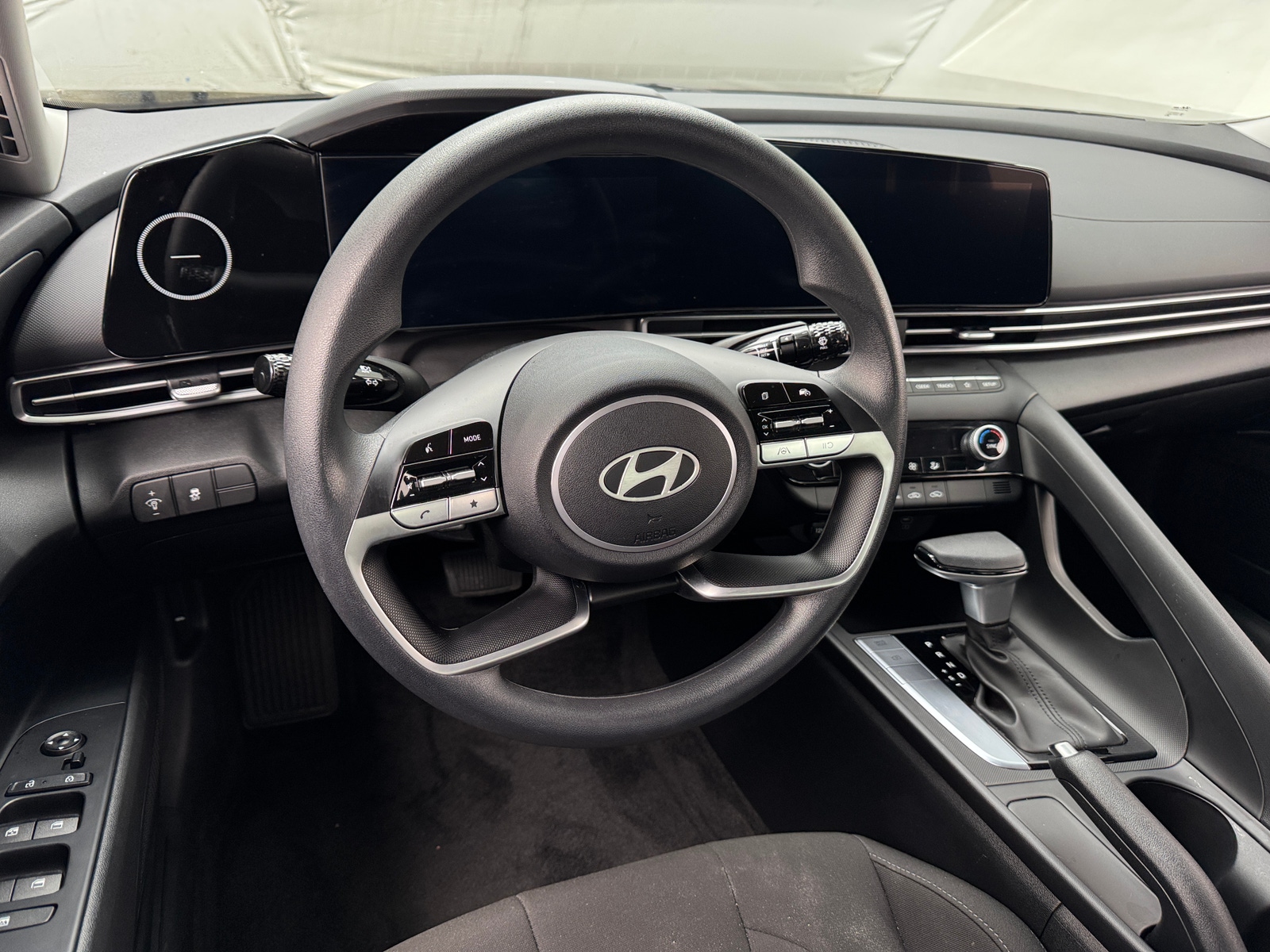 Thumbnail: 2024 Hyundai Elantra - 5