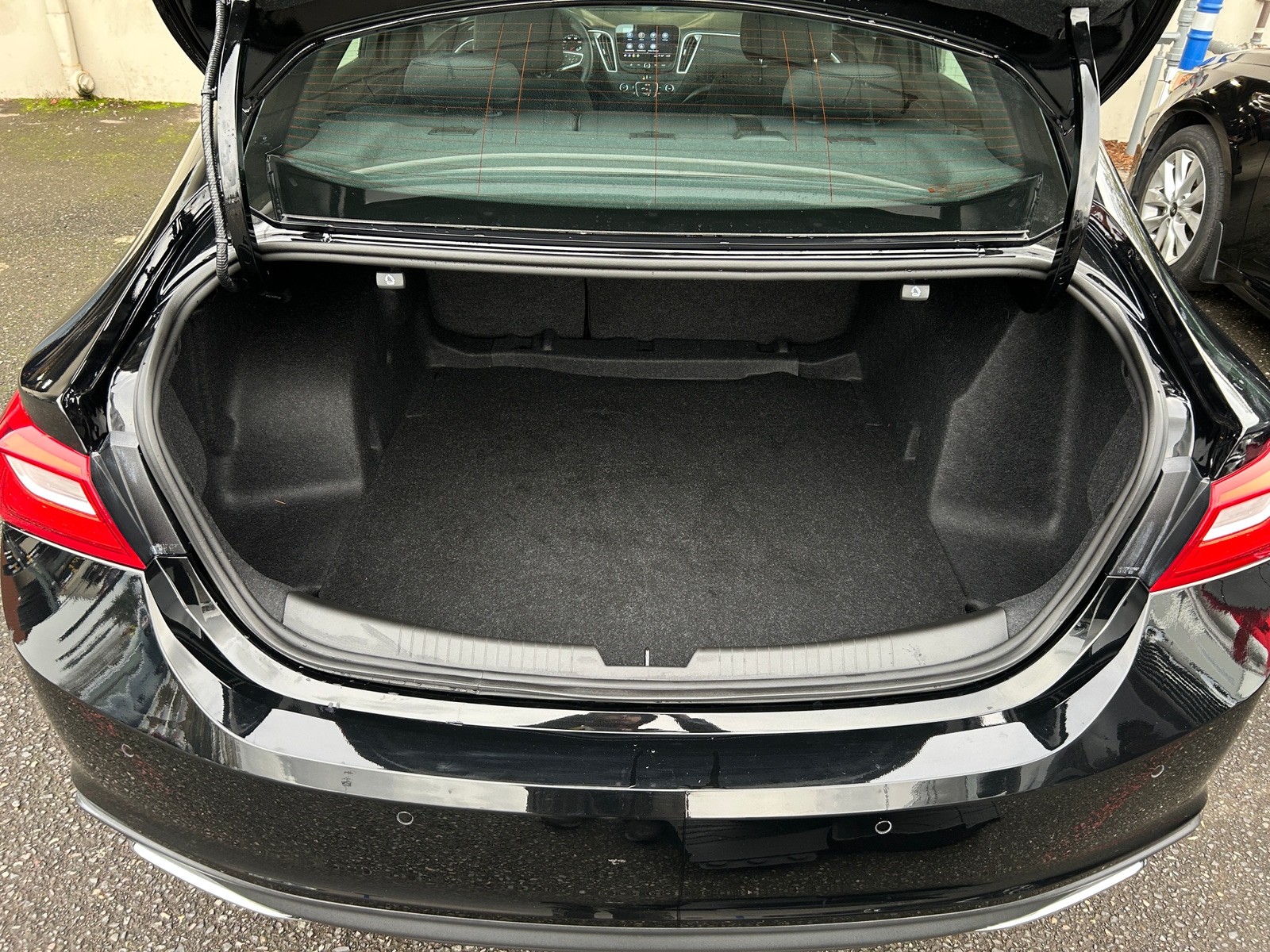 Thumbnail: 2024 Chevrolet Malibu - 7