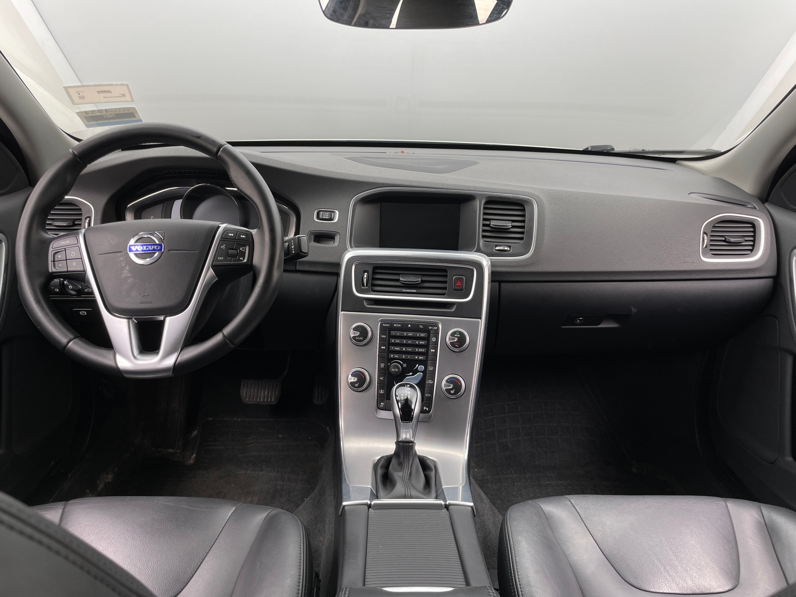 Thumbnail: 2017 Volvo S60 - 2