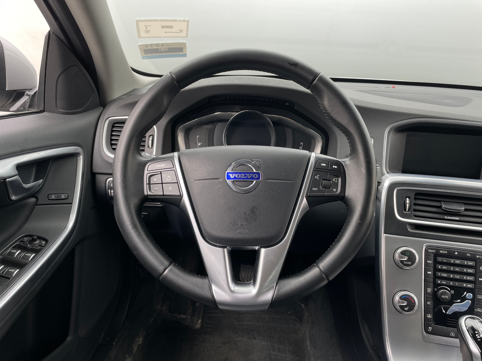 Thumbnail: 2017 Volvo S60 - 4