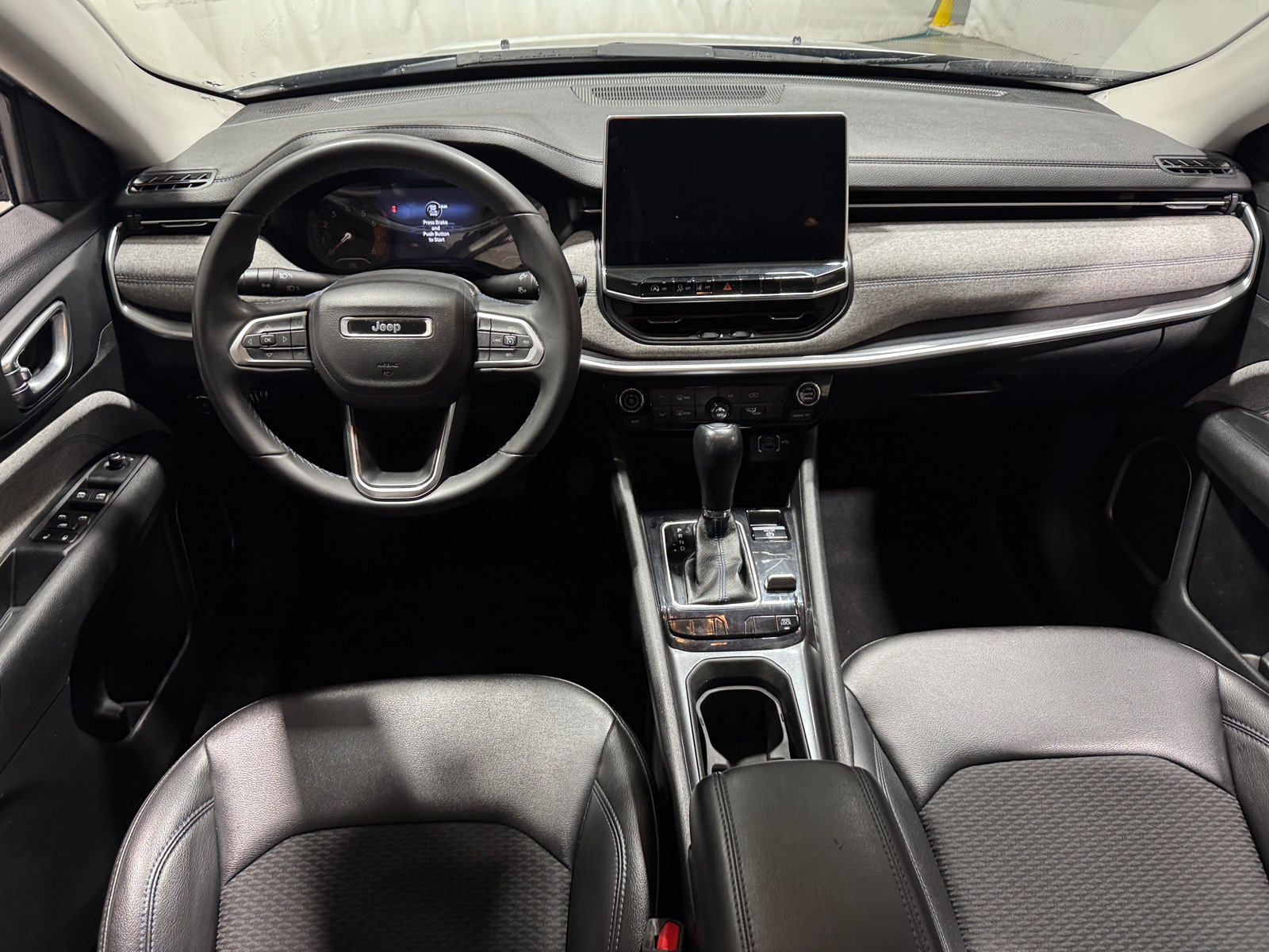 Thumbnail: 2022 Jeep Compass - 3