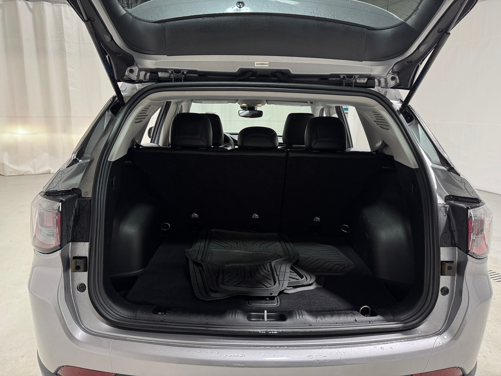 Thumbnail: 2022 Jeep Compass - 7