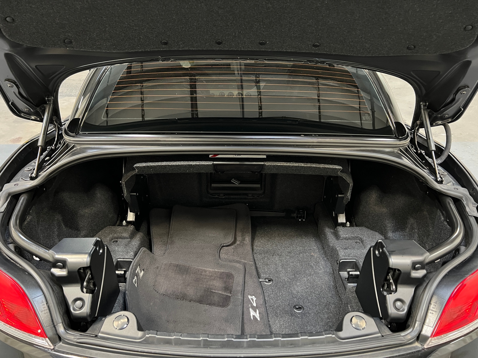 Thumbnail: 2010 BMW Z4 - 5