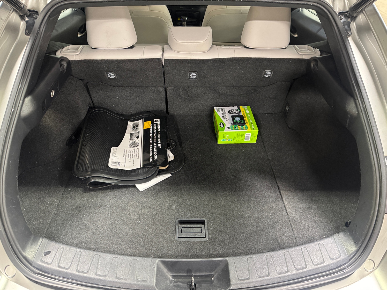 Thumbnail: 2022 Lexus UX - 6