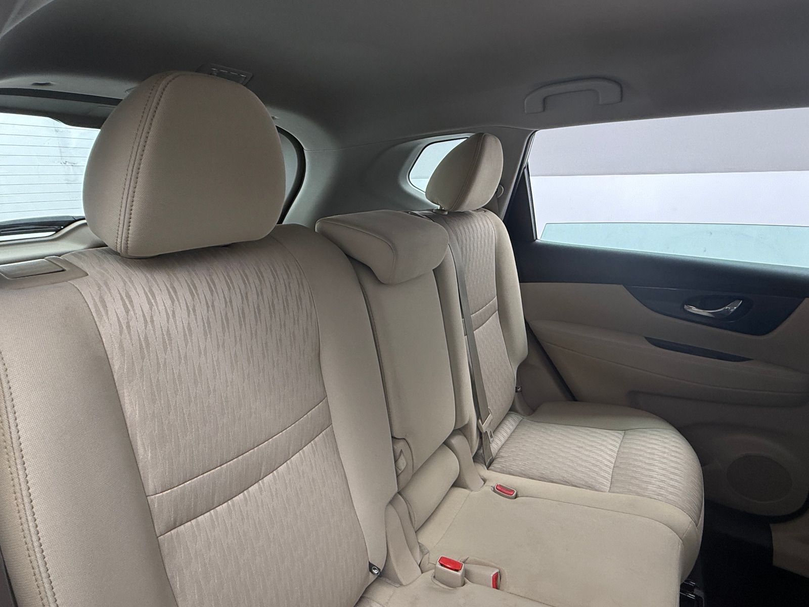 Thumbnail: 2017 Nissan Rogue - 6