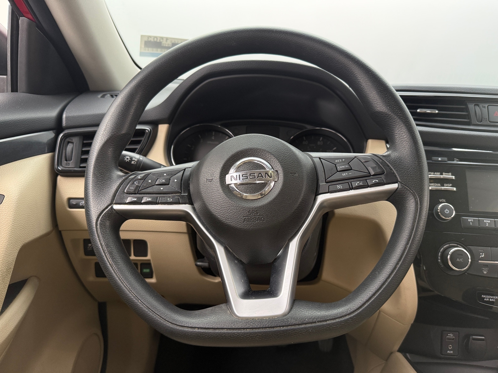 Thumbnail: 2017 Nissan Rogue - 5