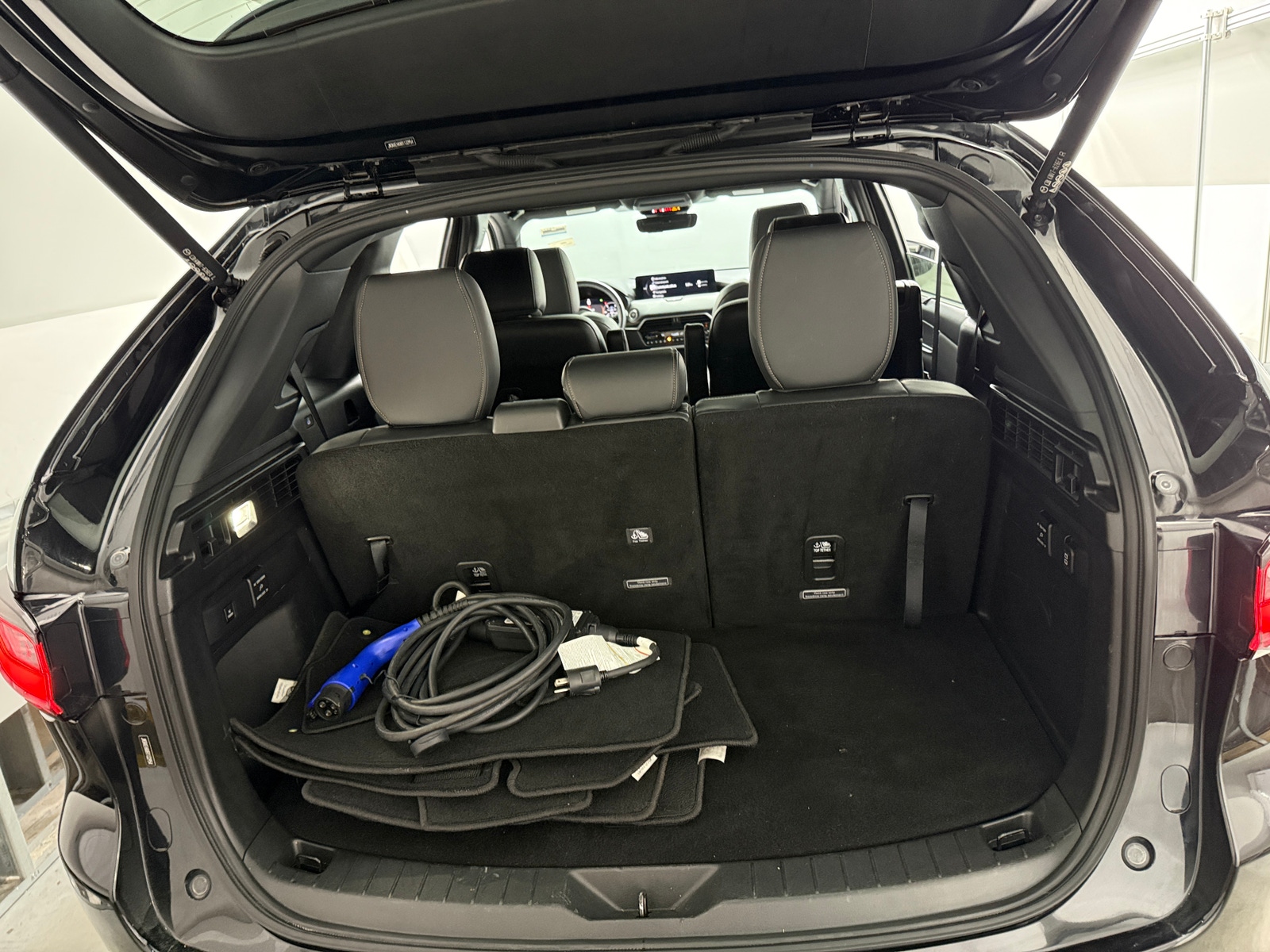 Thumbnail: 2024 Mazda CX-90 - 6