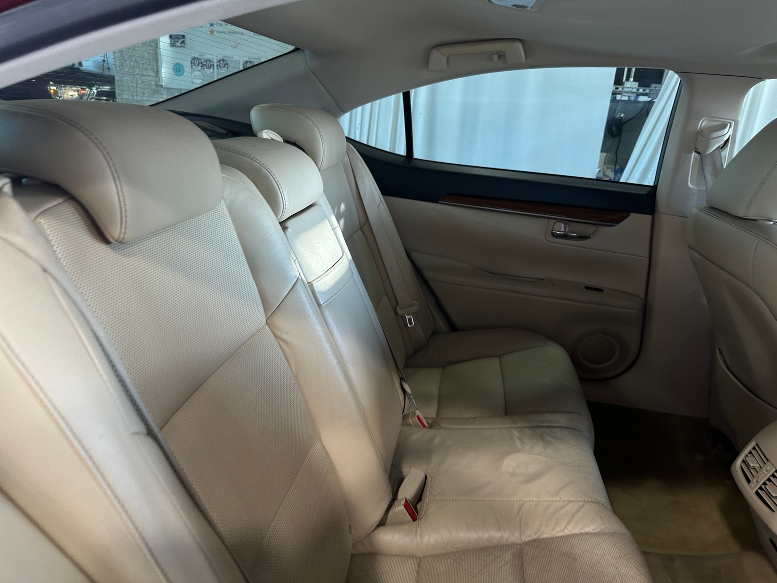 Thumbnail: 2013 Lexus ES - 5