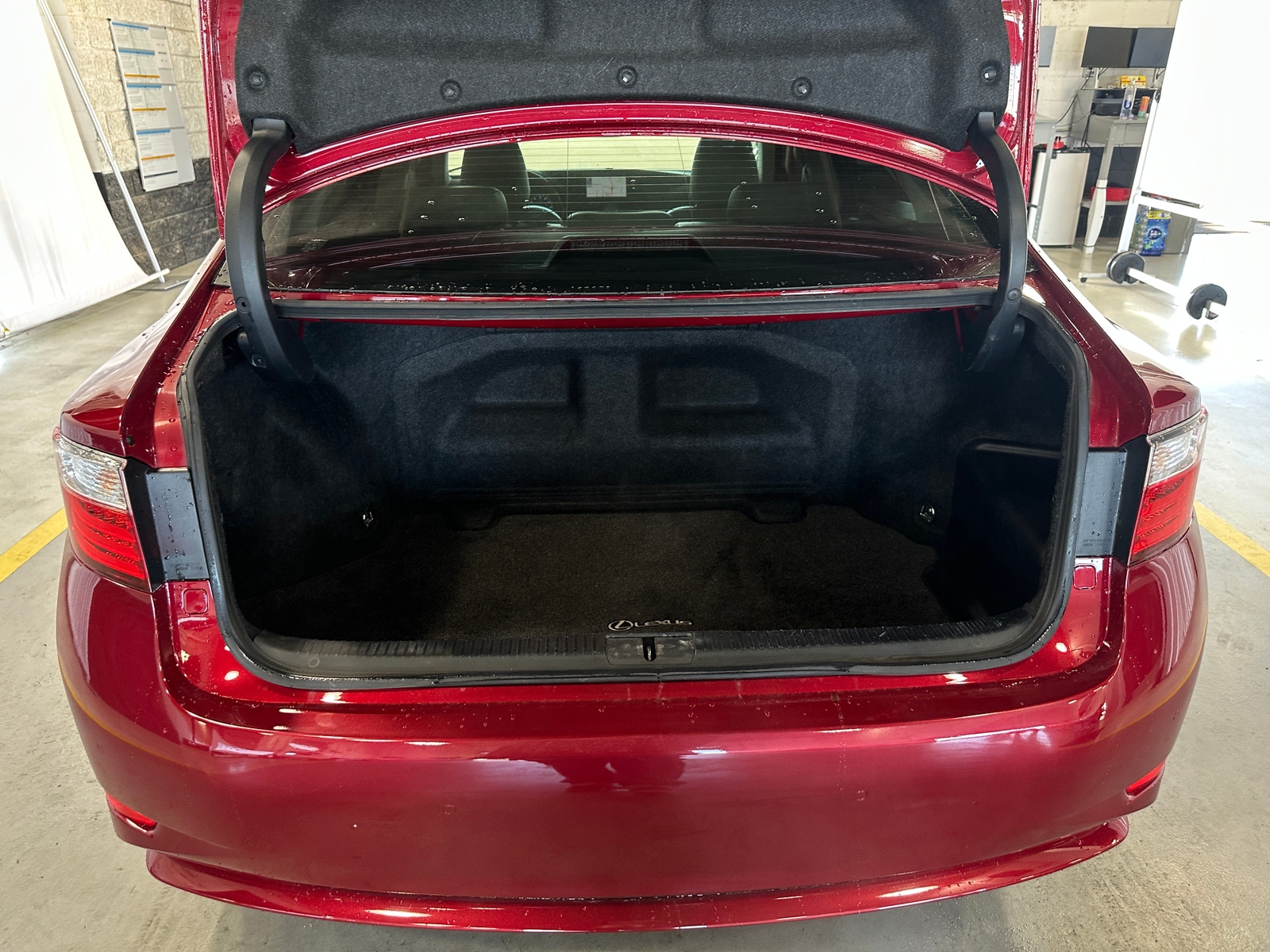 Thumbnail: 2013 Lexus ES - 6