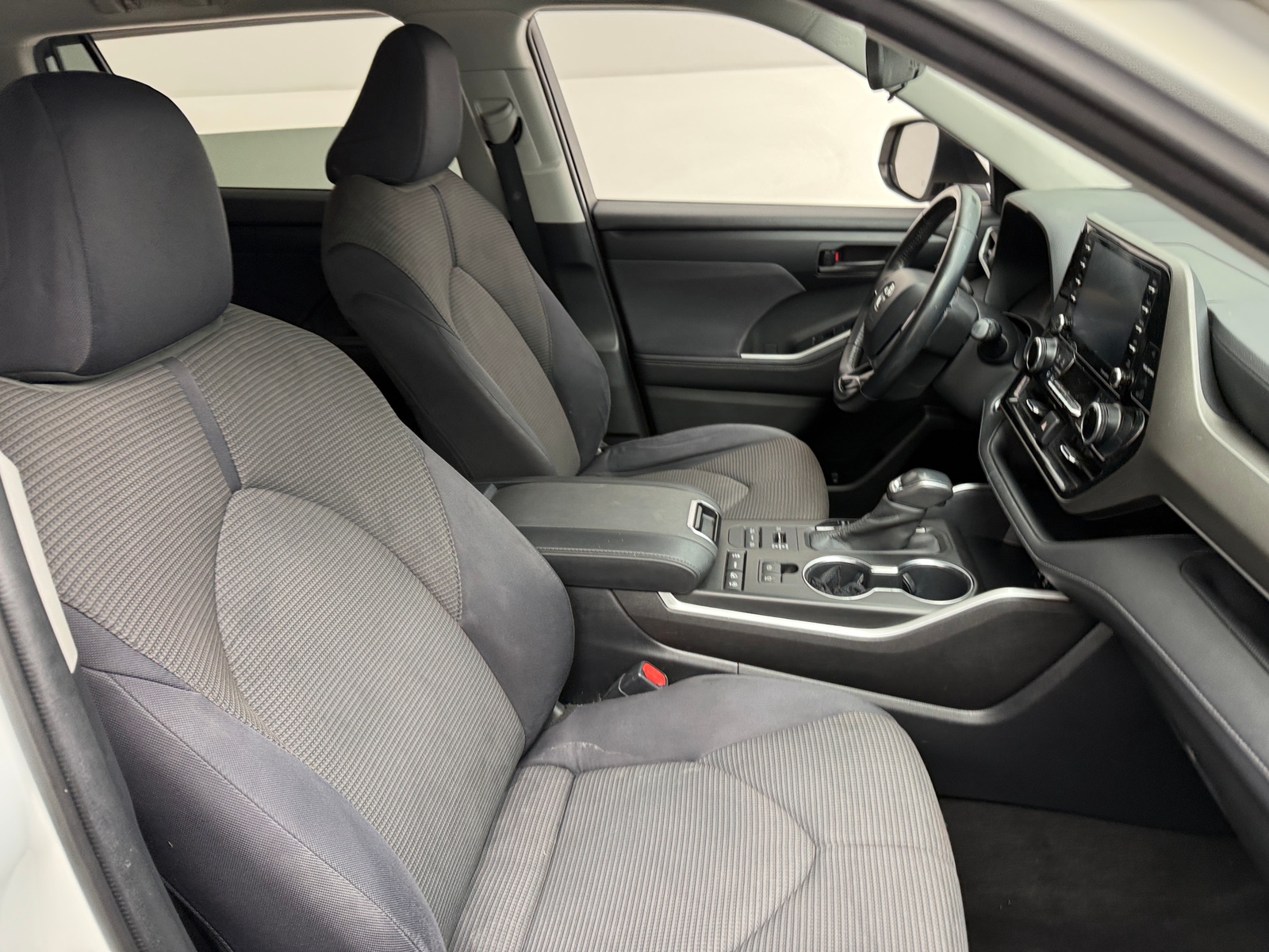 Thumbnail: 2020 Toyota Highlander - 2