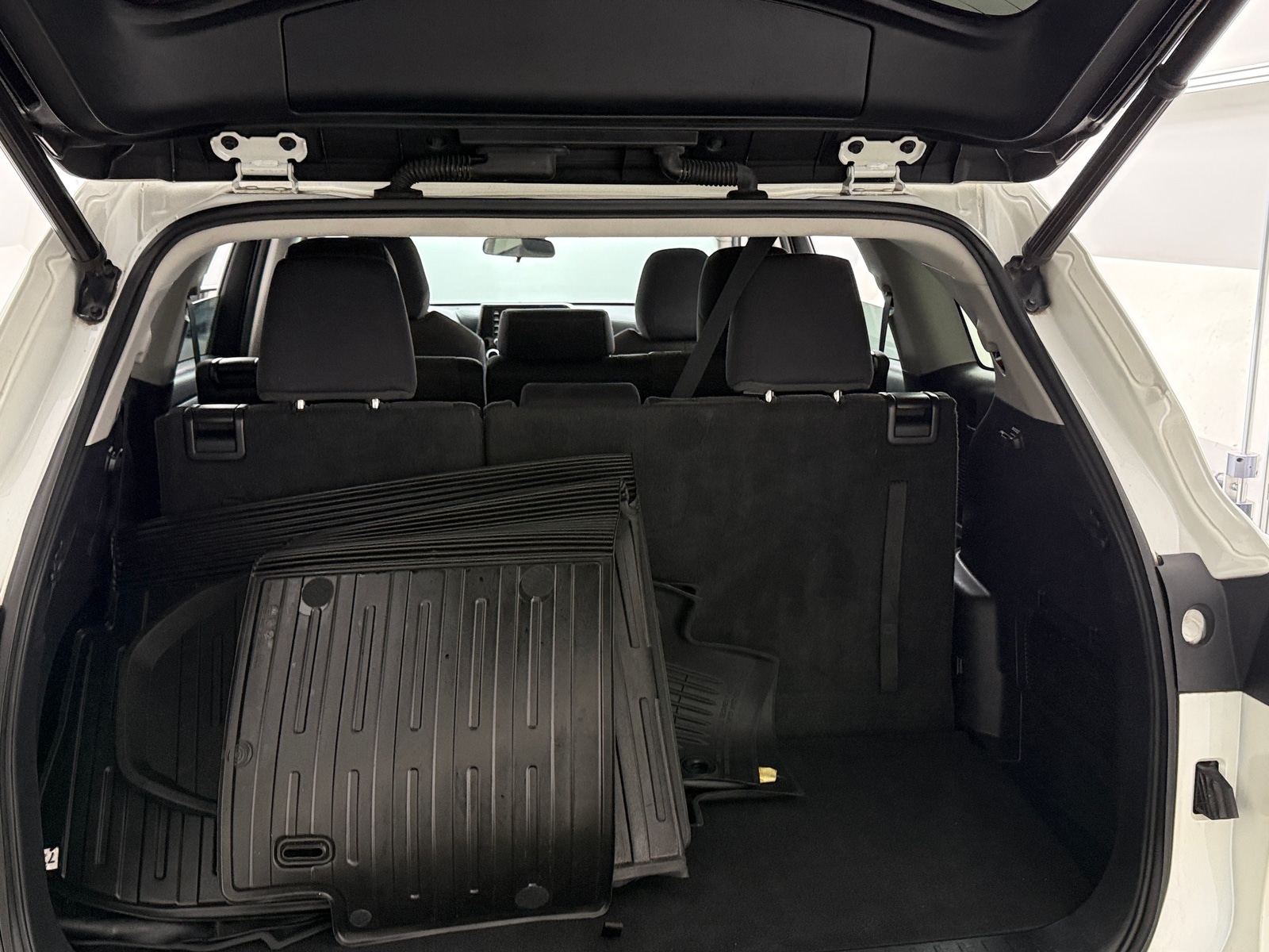 Thumbnail: 2020 Toyota Highlander - 7