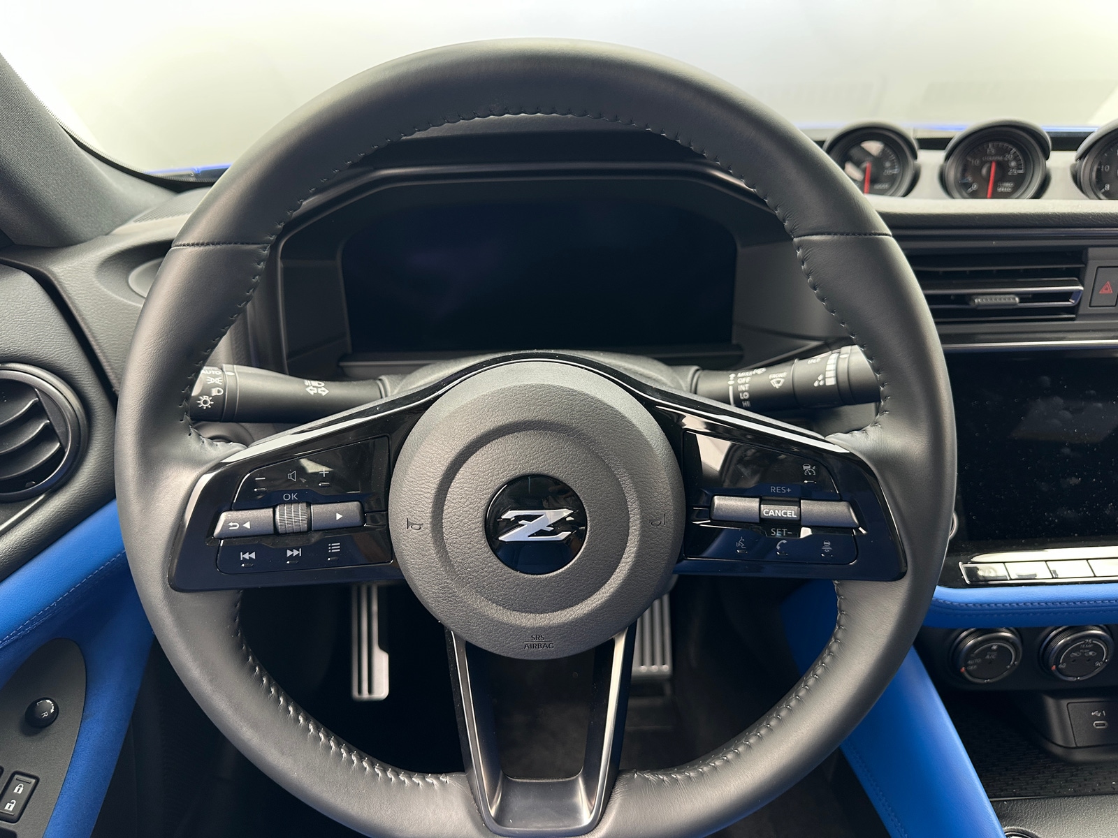 Thumbnail: 2025 Nissan Z - 4