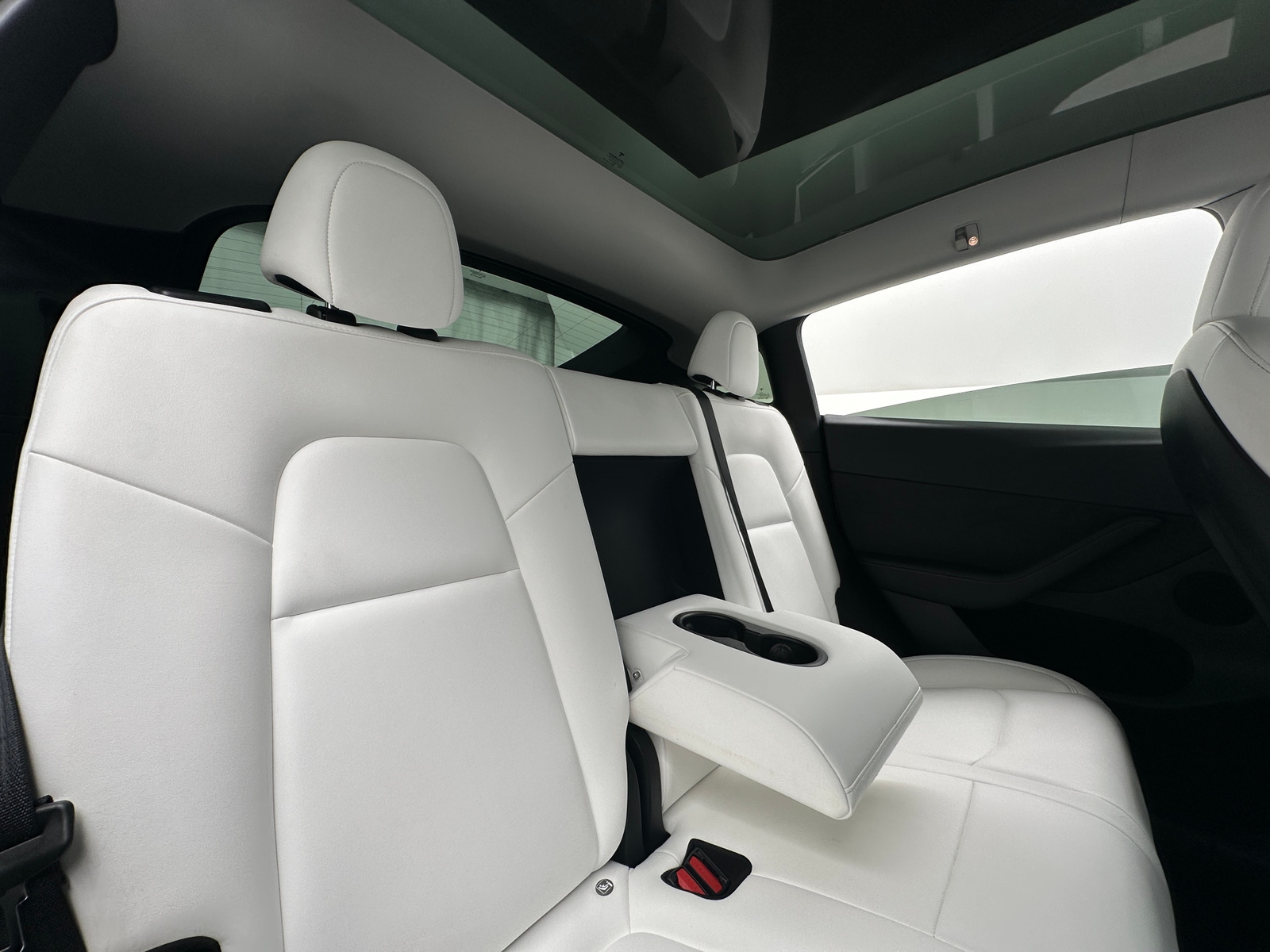 Thumbnail: 2022 Tesla Model Y - 5