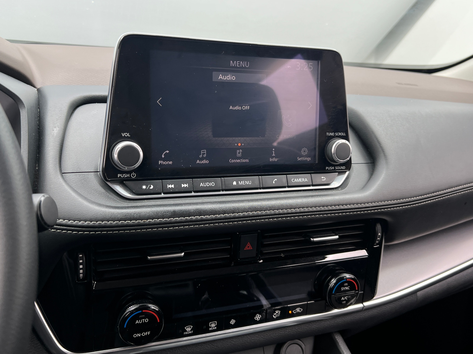 Thumbnail: 2022 Nissan Rogue - 4