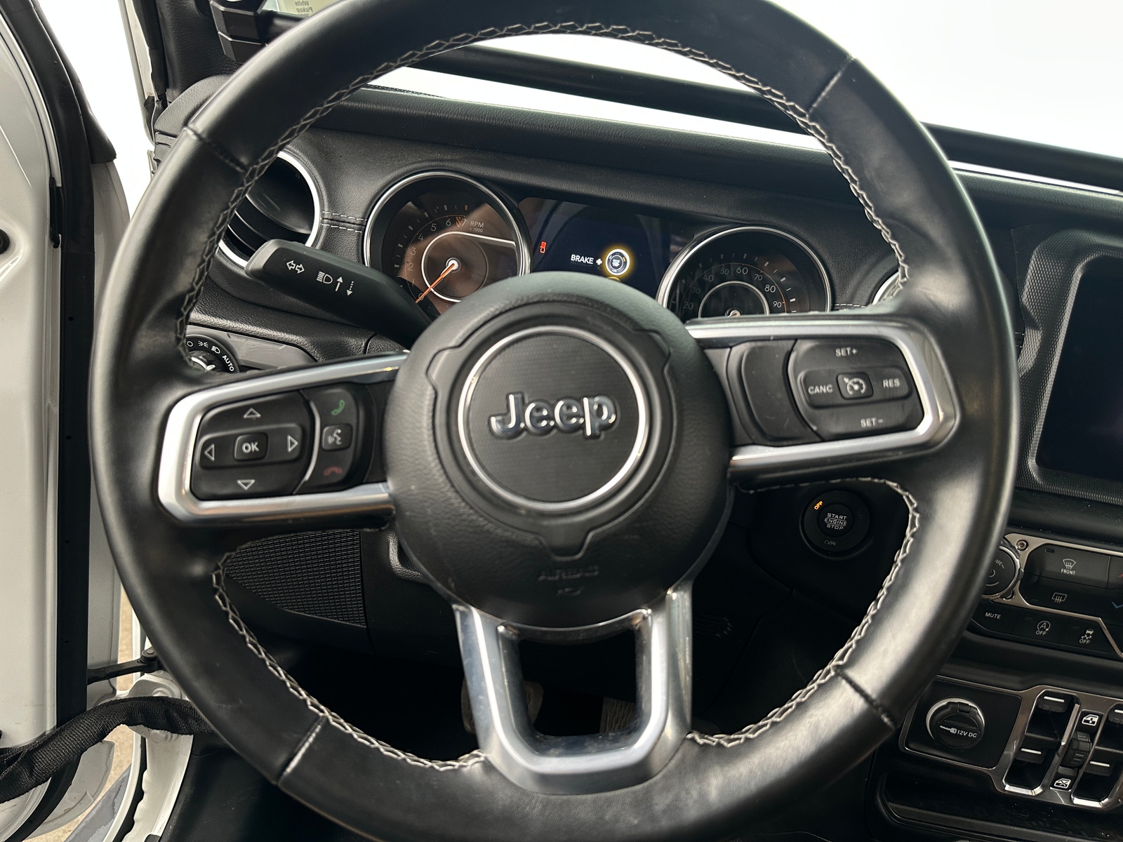 Thumbnail: 2021 Jeep Gladiator - 4