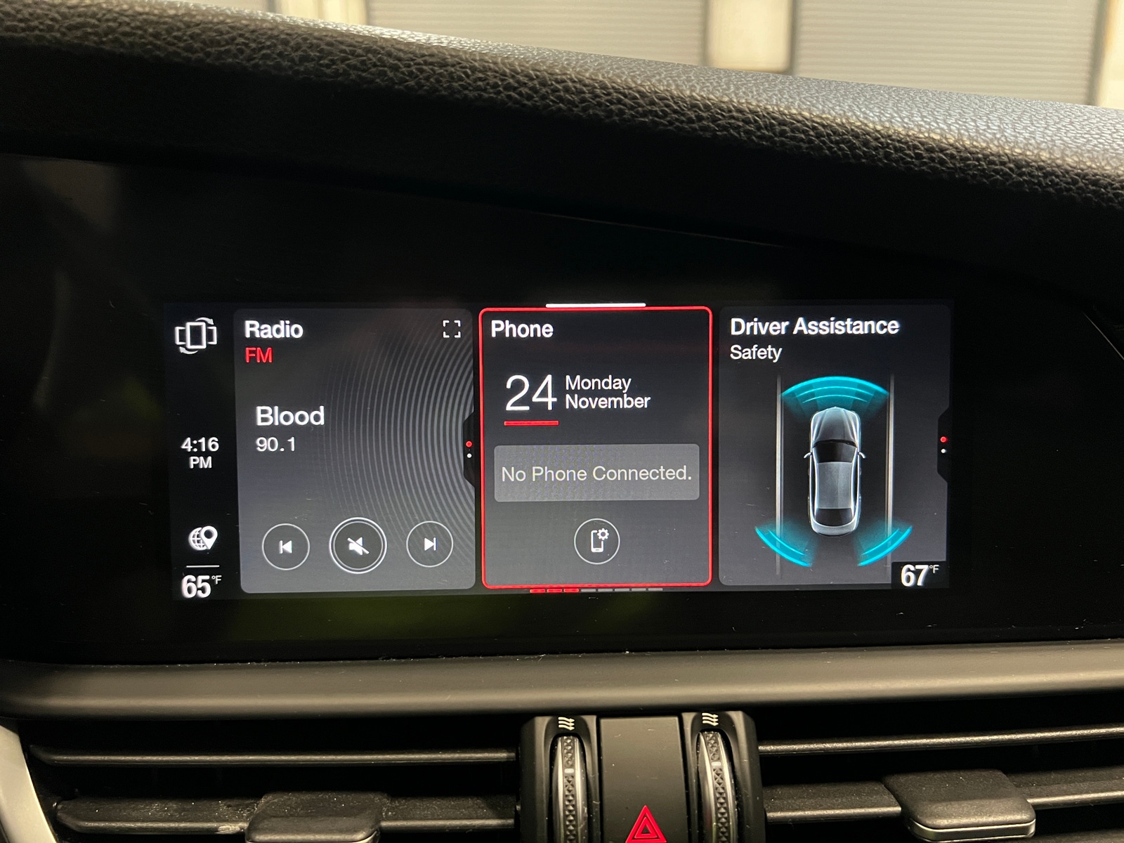 Thumbnail: 2020 Alfa Romeo Giulia - 3