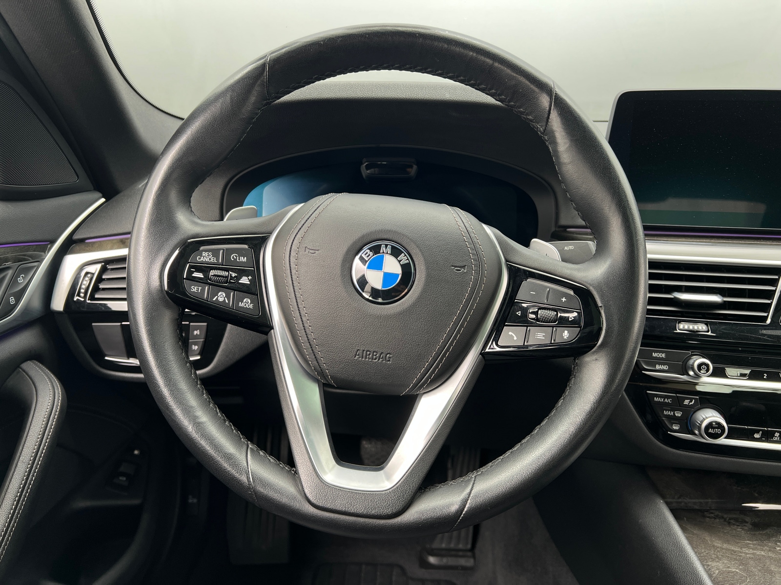 Thumbnail: 2021 BMW 5 Series - 4