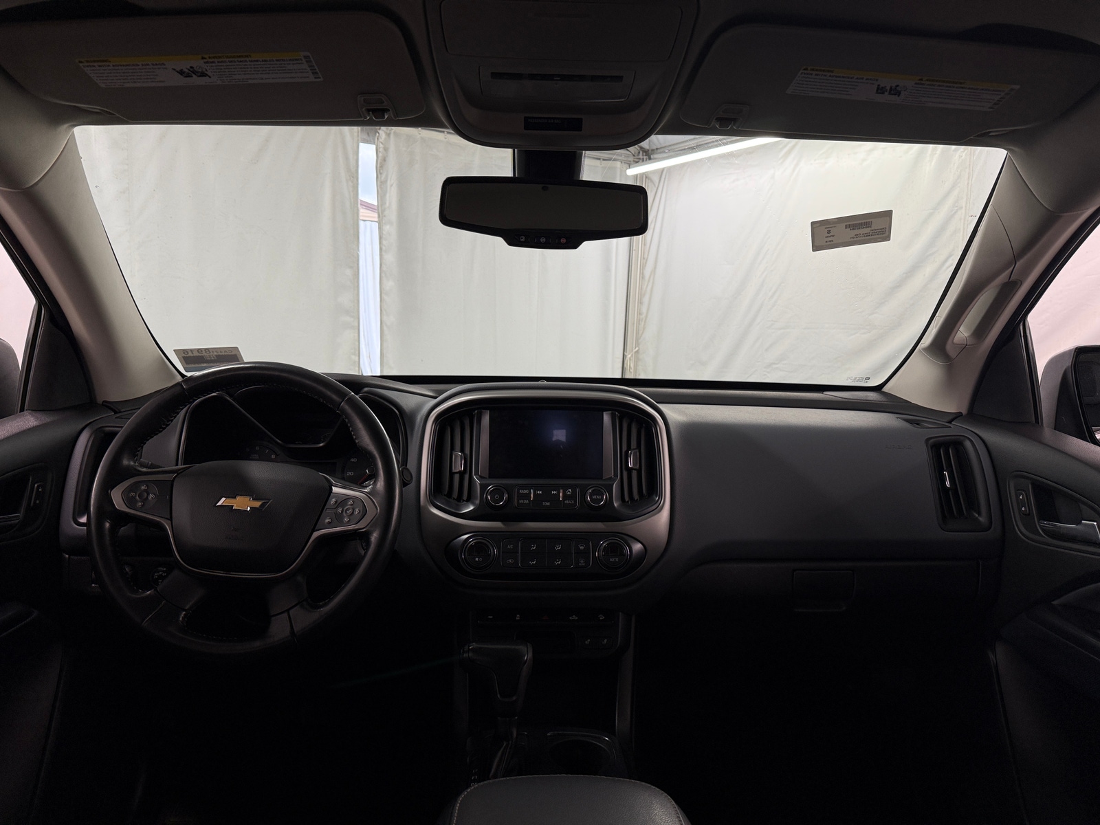 Thumbnail: 2018 Chevrolet Colorado - 3