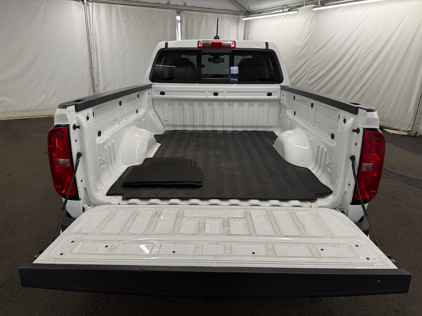 Thumbnail: 2018 Chevrolet Colorado - 7