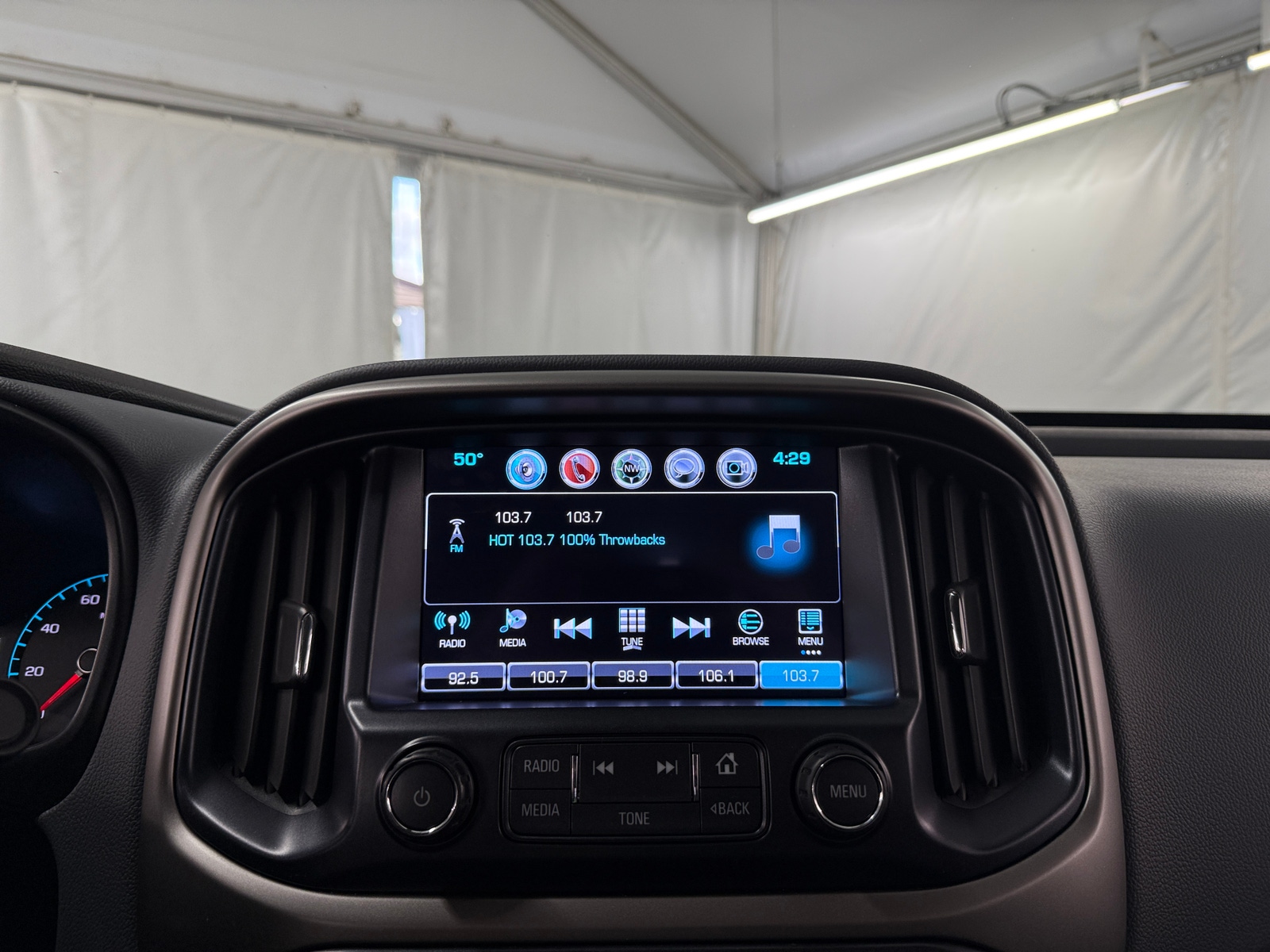 Thumbnail: 2018 Chevrolet Colorado - 4