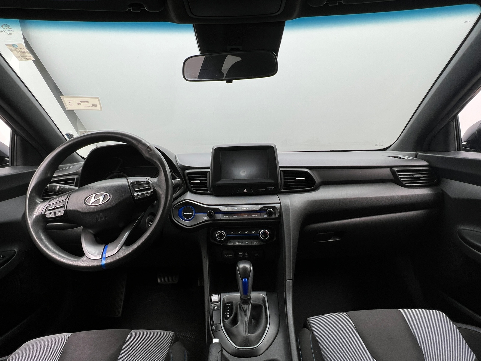 Thumbnail: 2020 Hyundai Veloster - 3