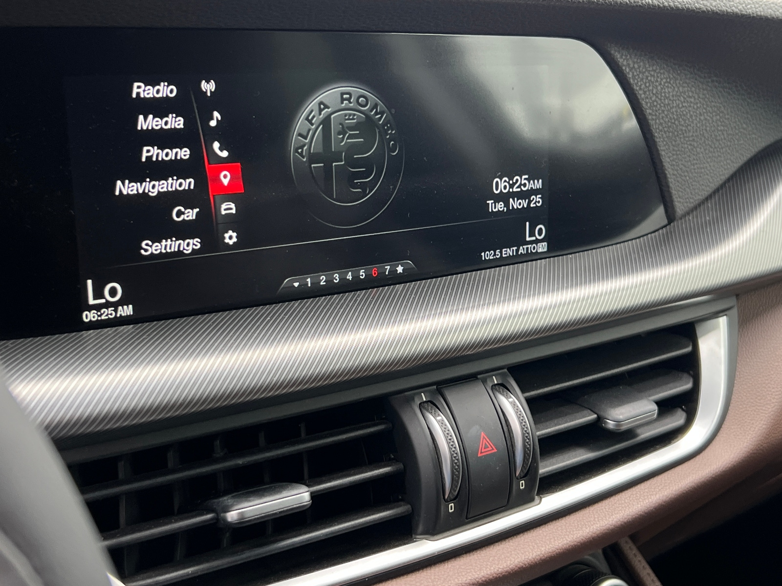 Thumbnail: 2019 Alfa Romeo Stelvio - 3