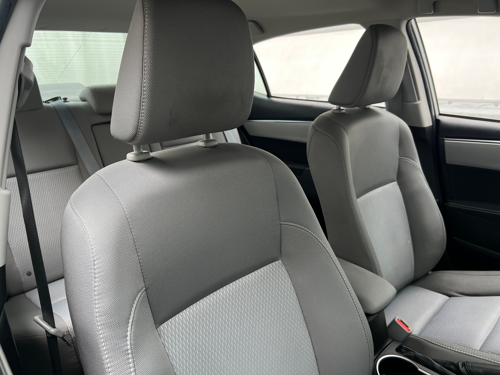 Thumbnail: 2016 Toyota Corolla - 2