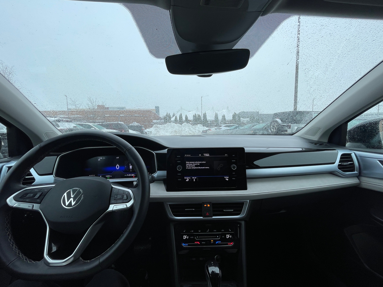 Thumbnail: 2025 Volkswagen Taos - 3