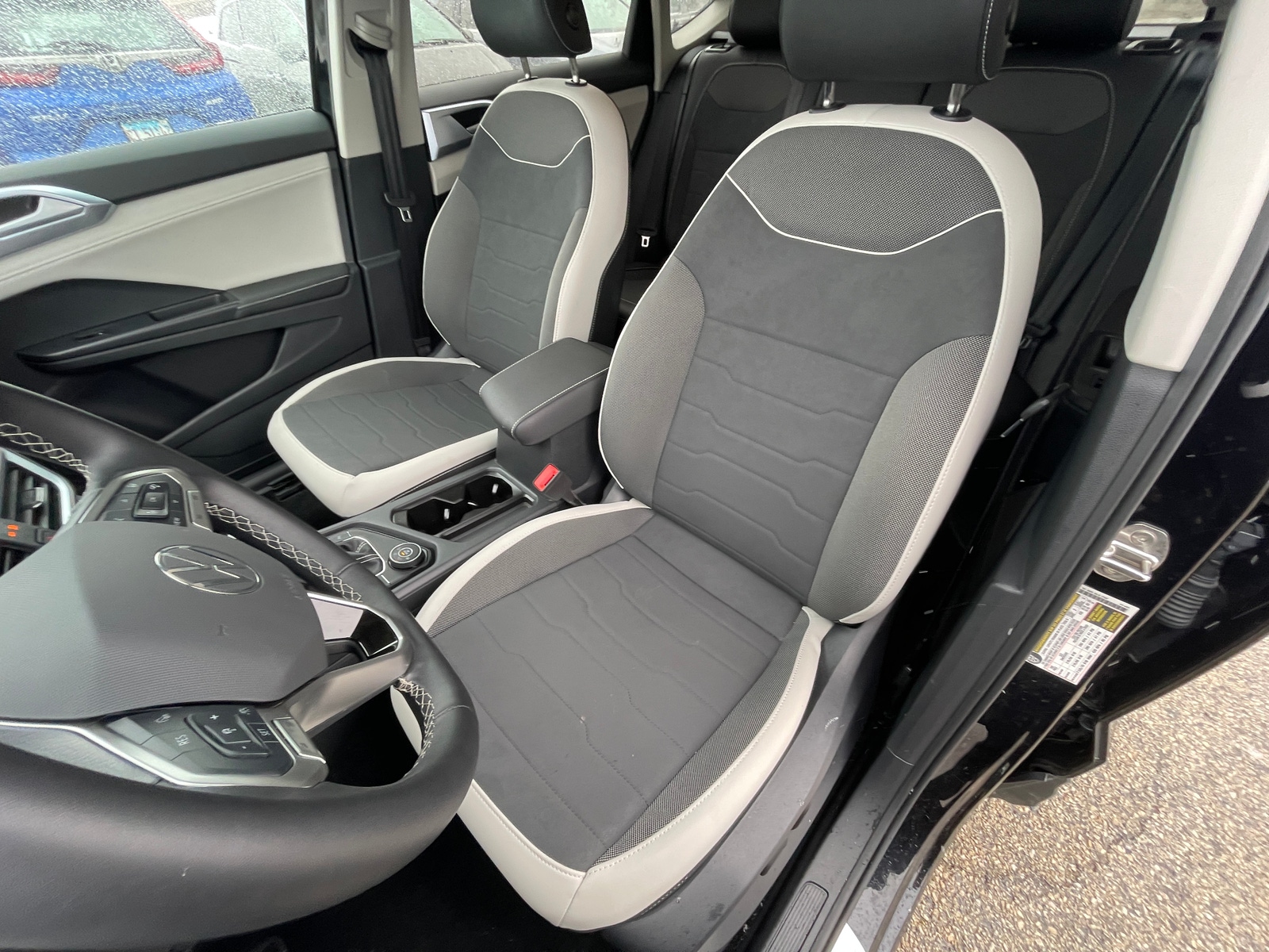 Thumbnail: 2025 Volkswagen Taos - 2