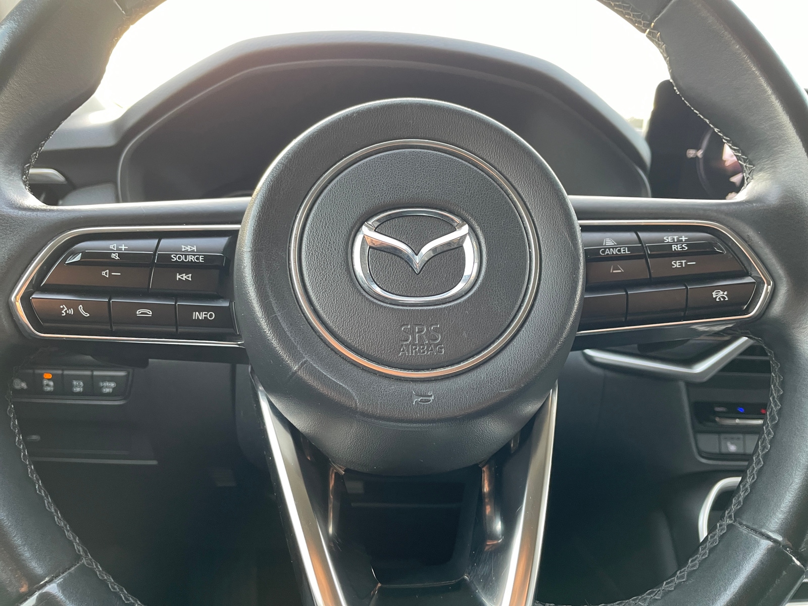 Thumbnail: 2025 Mazda CX-70 - 4