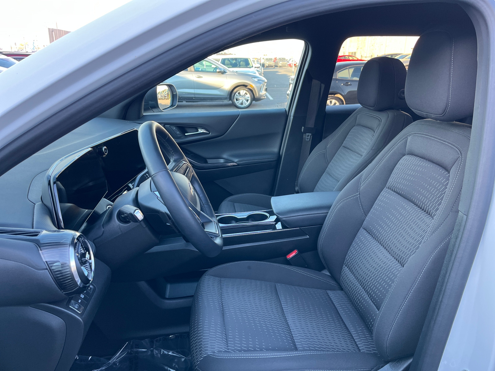 Thumbnail: 2025 Chevrolet Equinox - 2