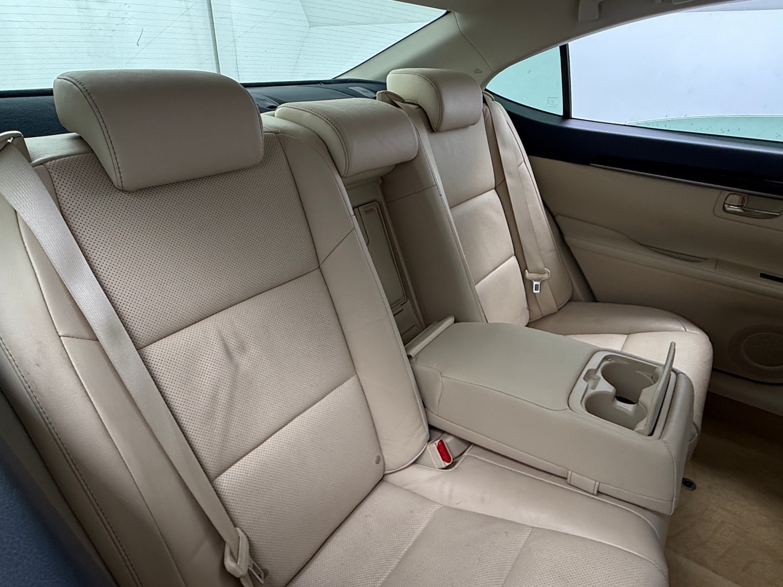 Thumbnail: 2015 Lexus ES - 5