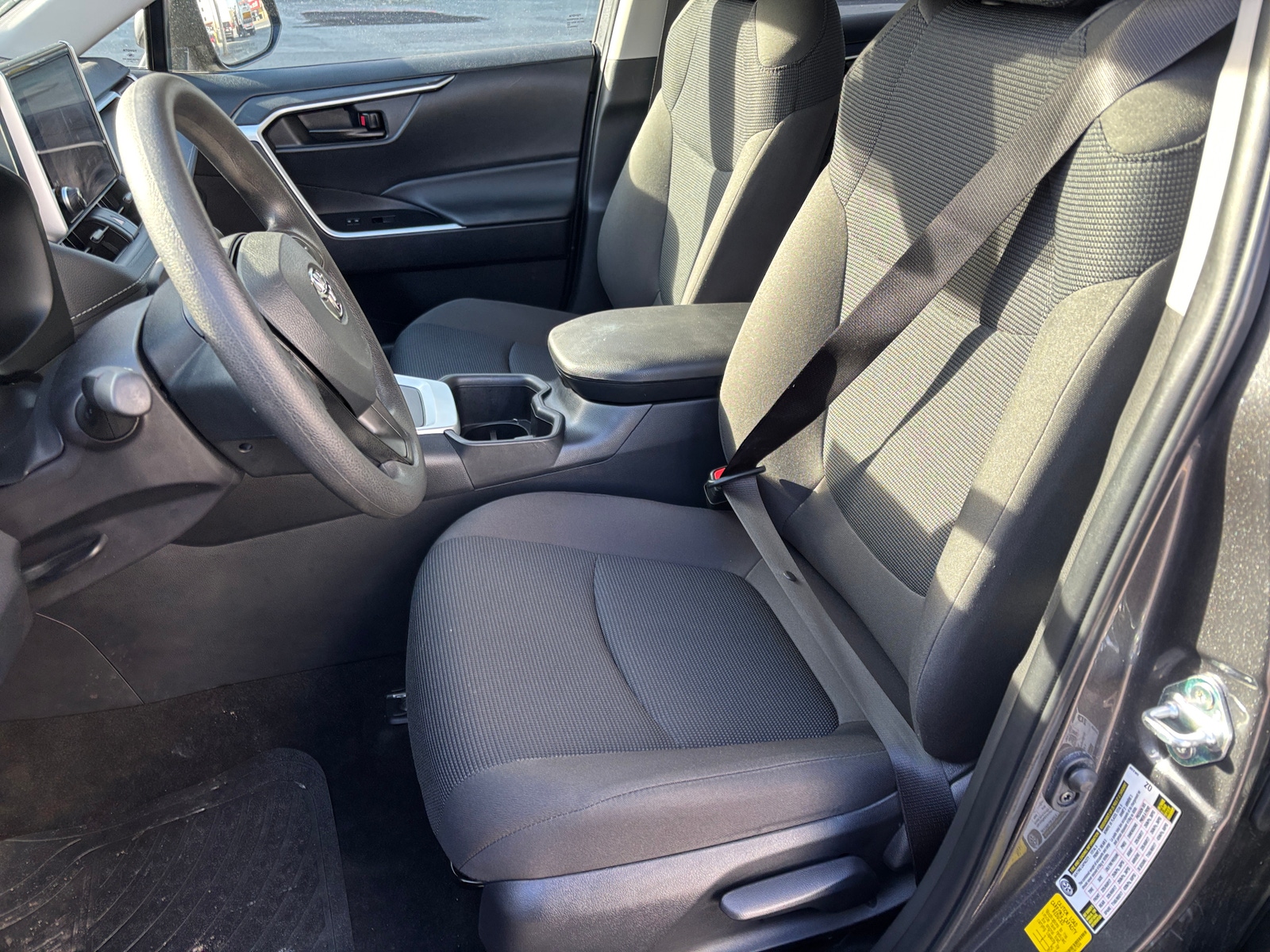 Thumbnail: 2025 Toyota RAV4 - 2