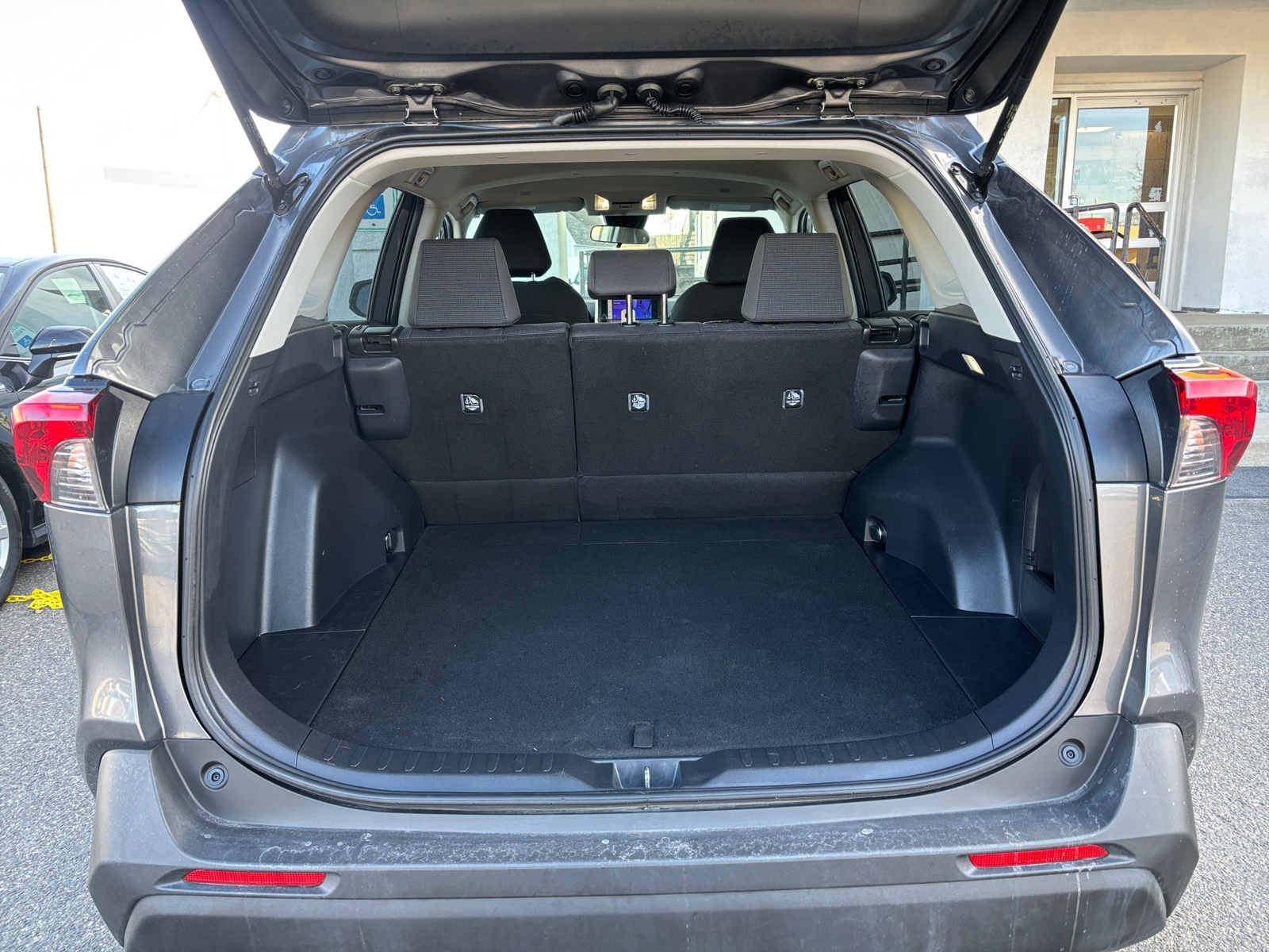 Thumbnail: 2025 Toyota RAV4 - 5