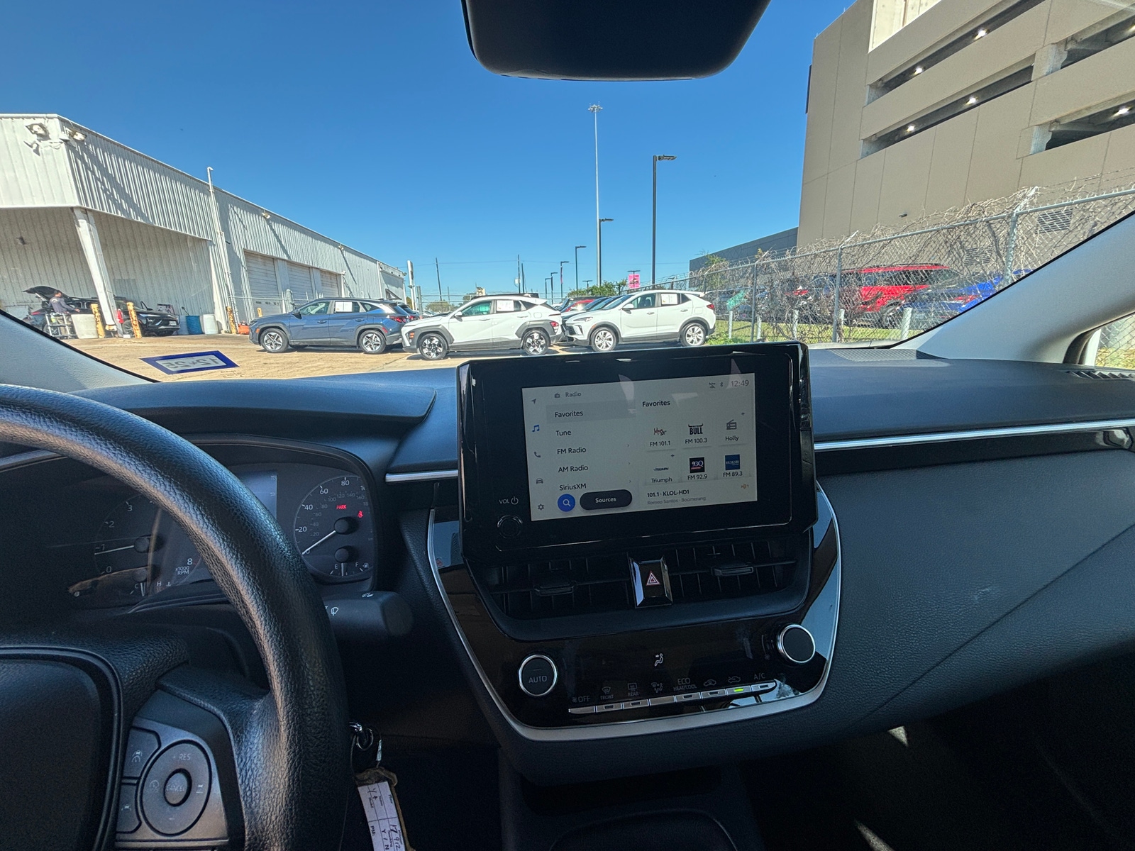 Thumbnail: 2025 Toyota Corolla - 3