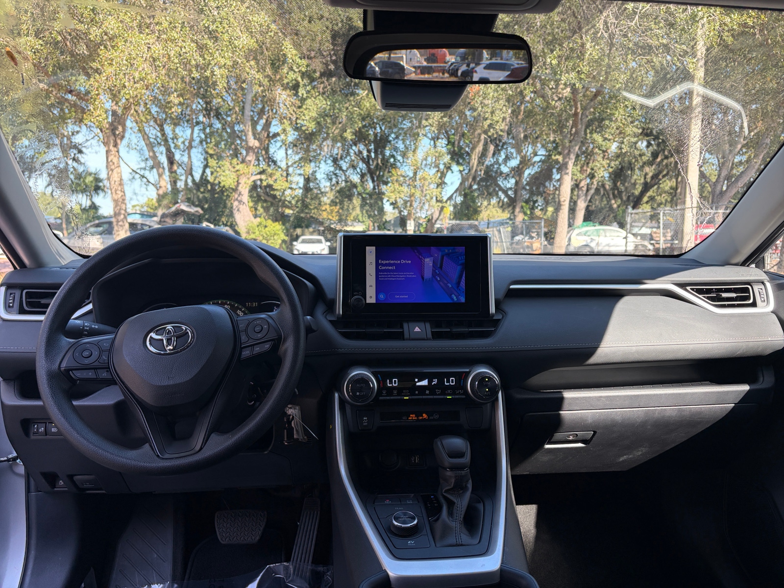 Thumbnail: 2025 Toyota RAV4 - 3