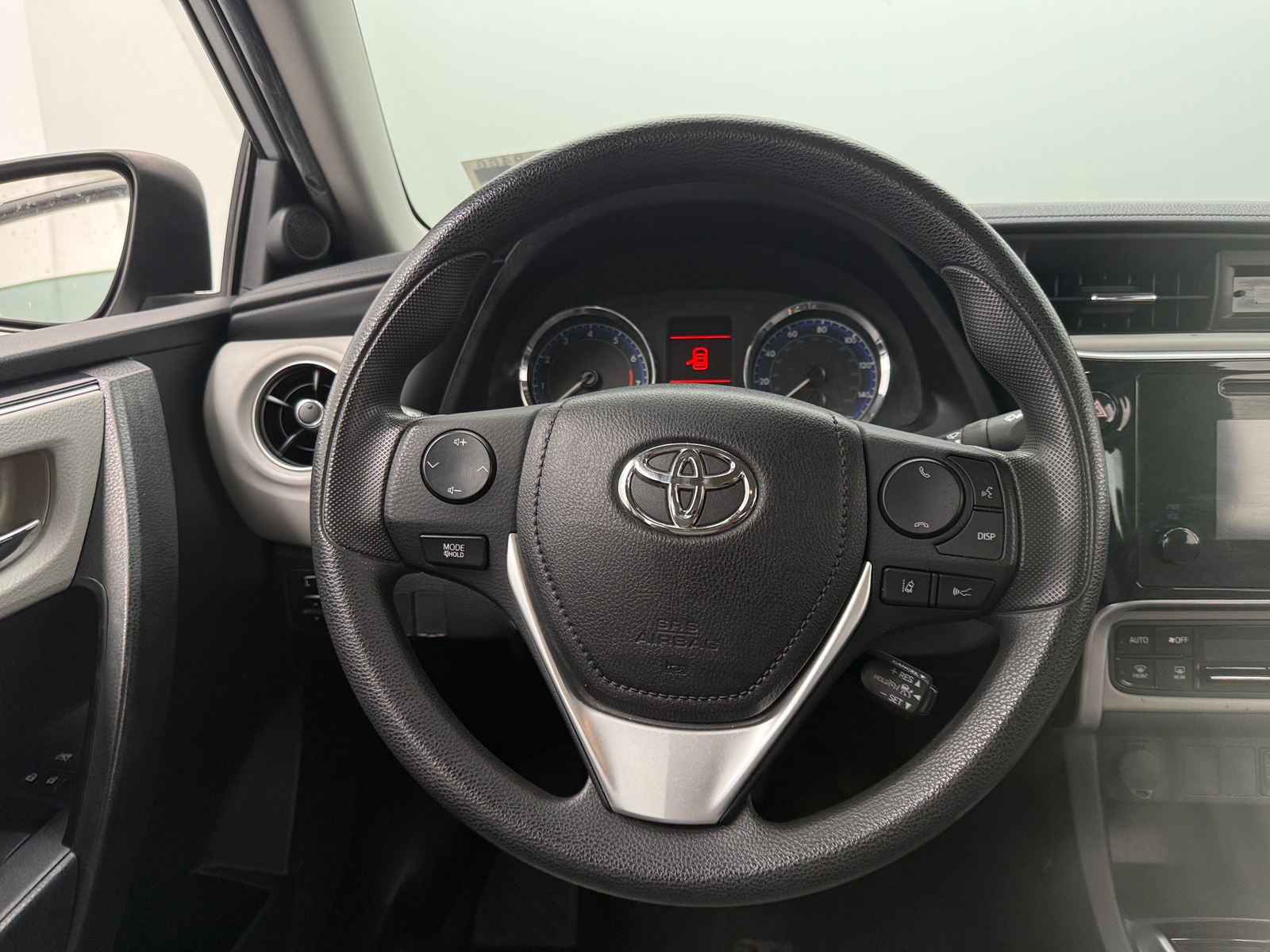 Thumbnail: 2017 Toyota Corolla - 5