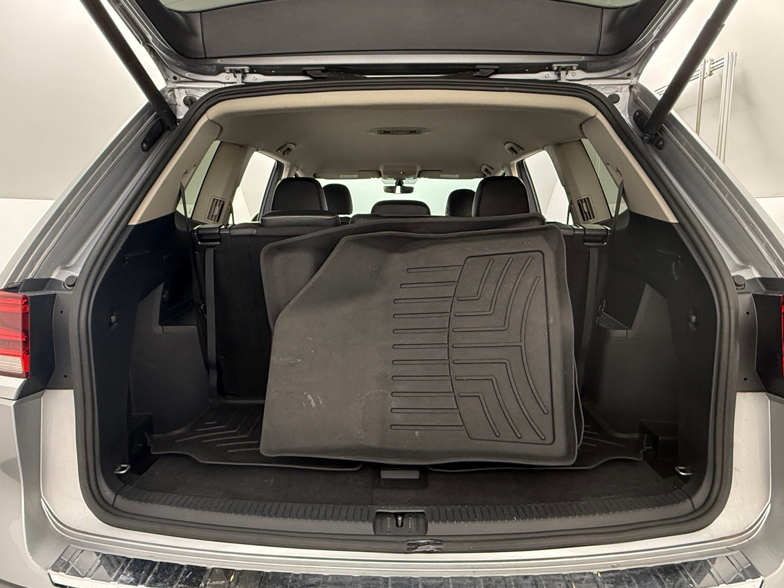 Thumbnail: 2021 Volkswagen Atlas - 6