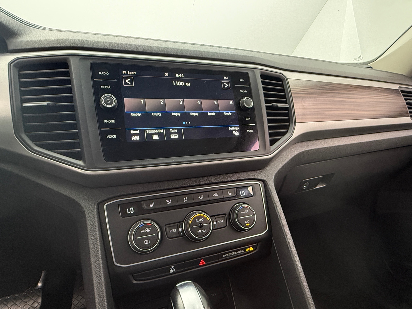 Thumbnail: 2021 Volkswagen Atlas - 3