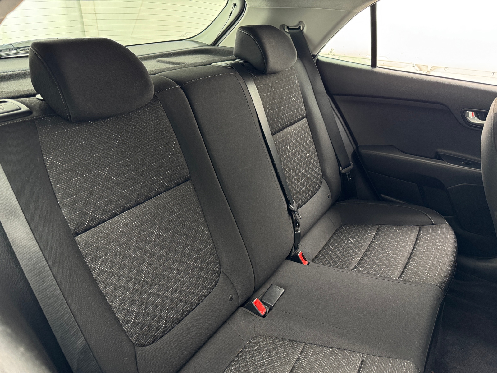 Thumbnail: 2018 Kia Rio - 6