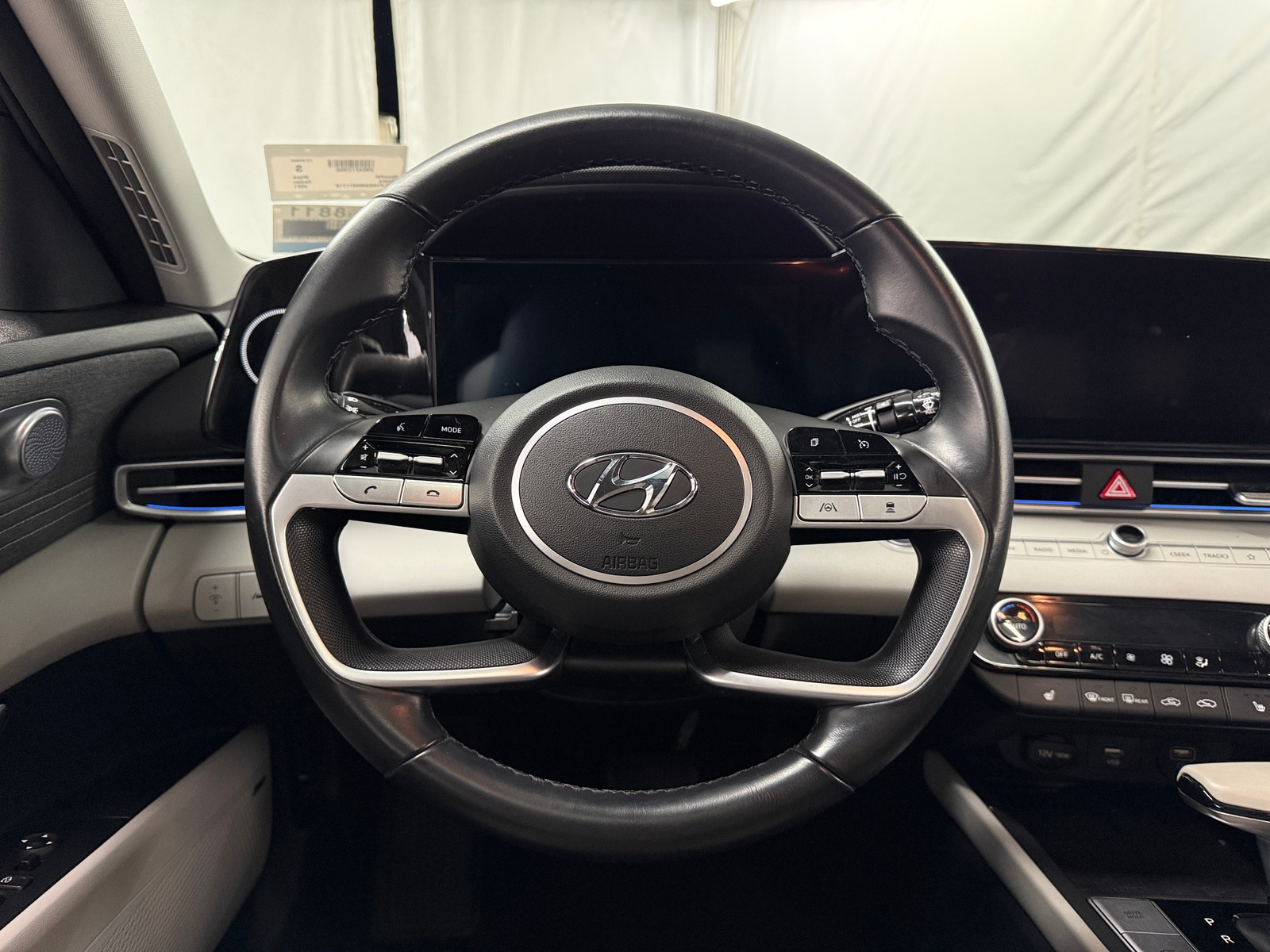 Thumbnail: 2021 Hyundai Elantra - 4